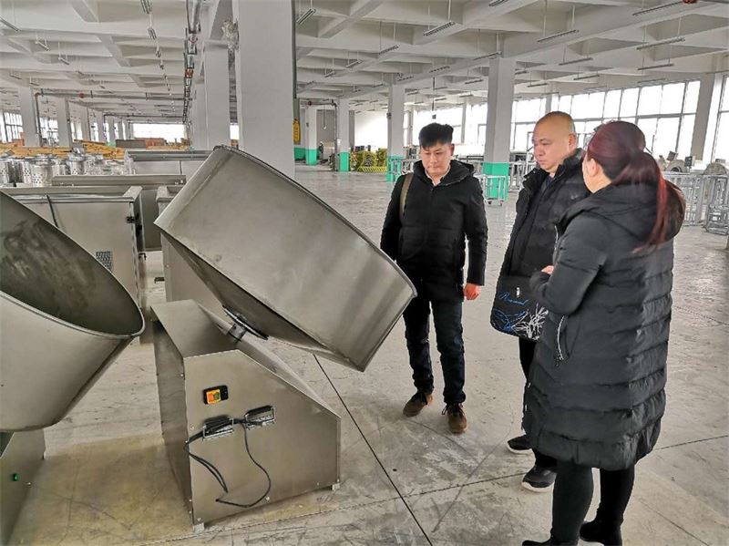 郑州李总再次光临k8凯发订购汤圆机